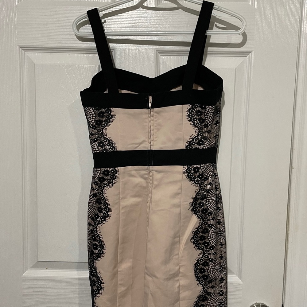 Dynamite Dress - Picture 2 of 3